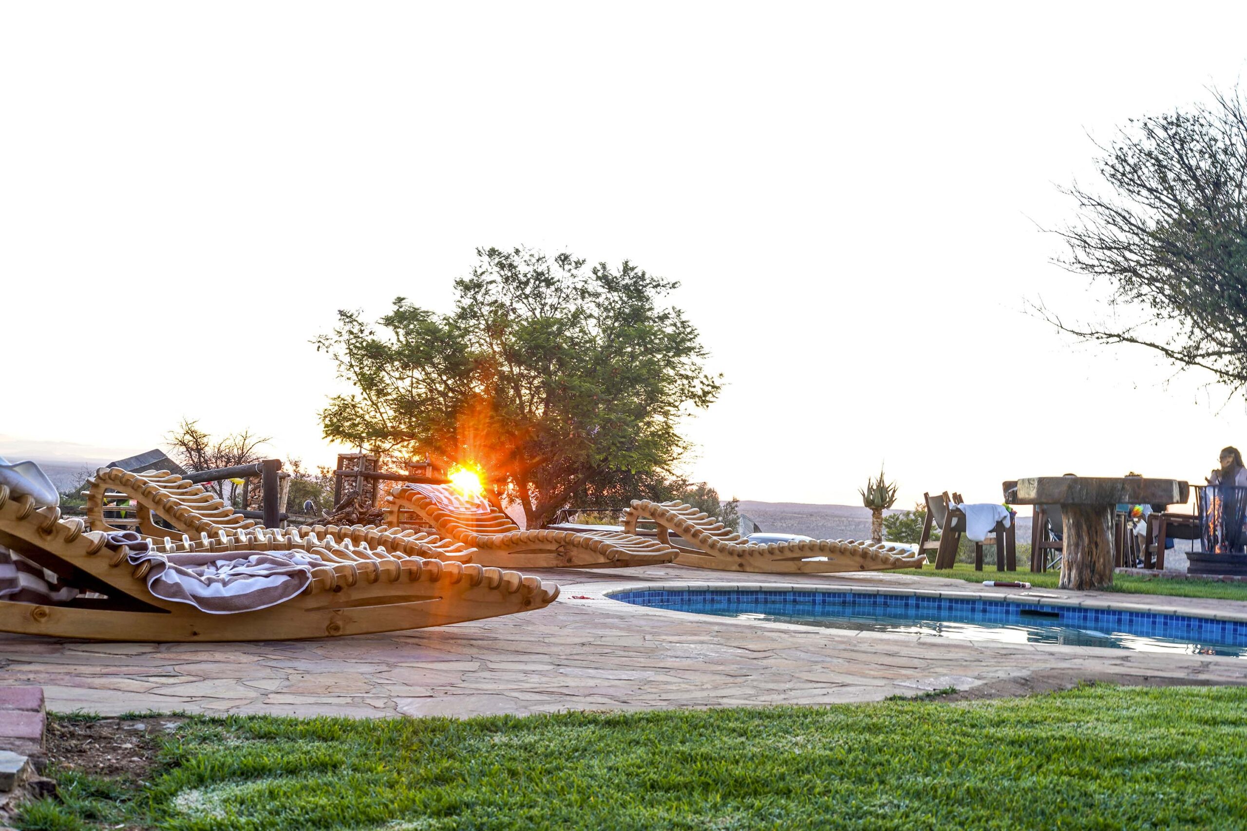 Pool 01